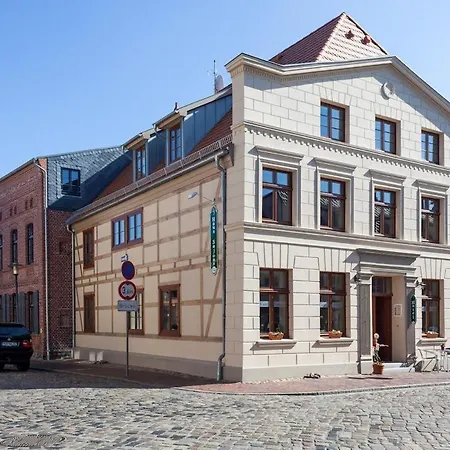 Hotel Haus Sajons-3